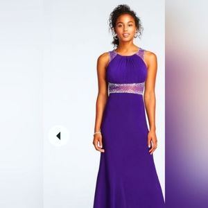 Formal Evening Gown 9-10🟣purple or blue 🔵 depending on lighting